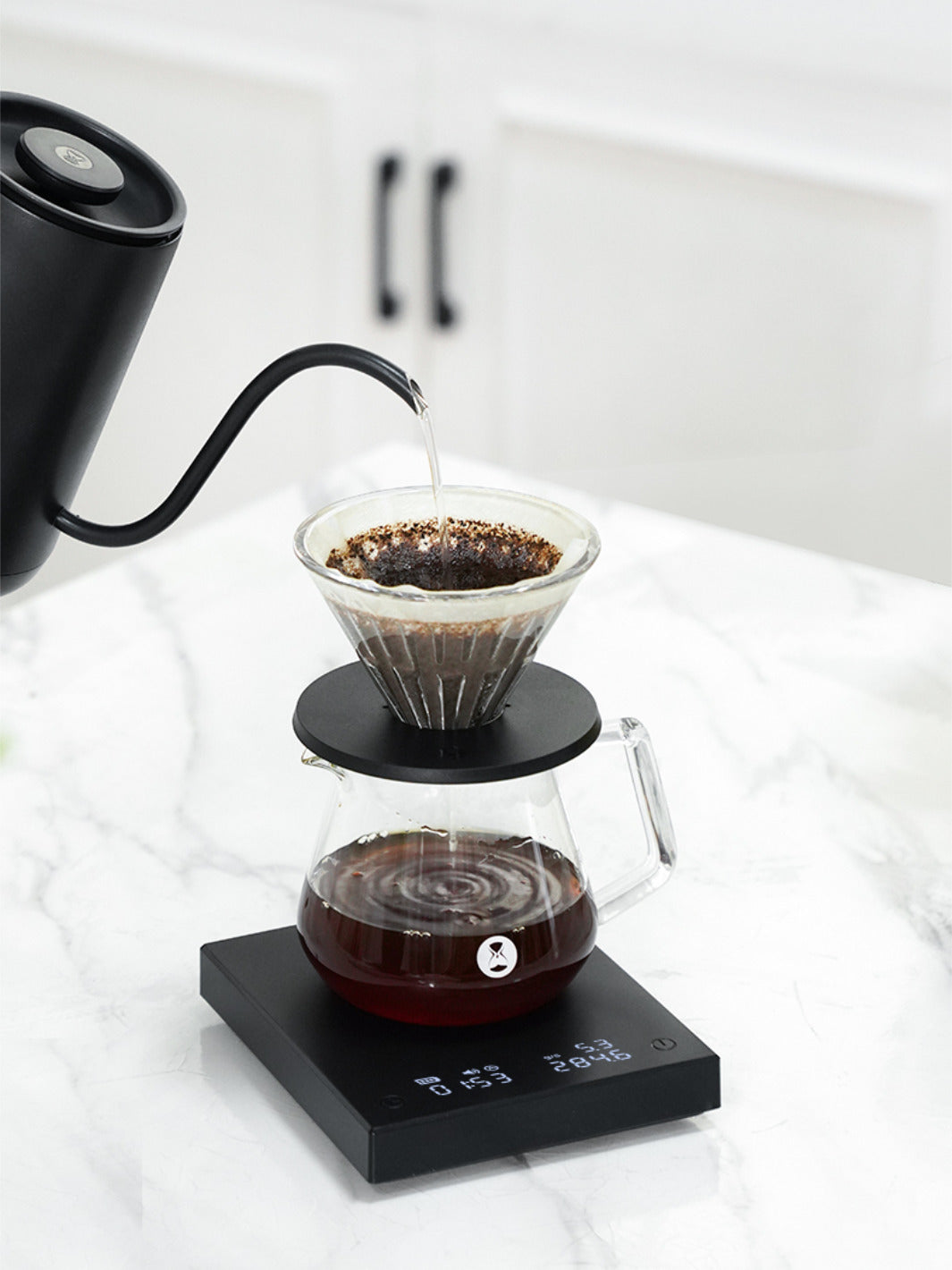 Black Mirror Basic 2 Coffee and Espresso Scale