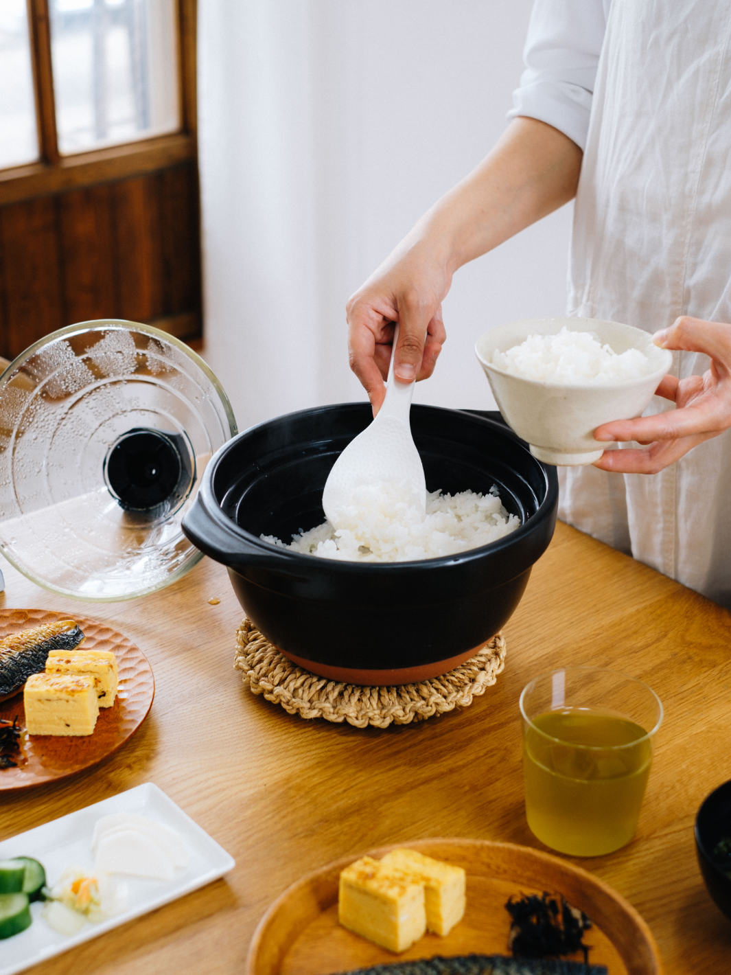 Hario Japanese Rice Cooker Pot, Heatproof Ceramic