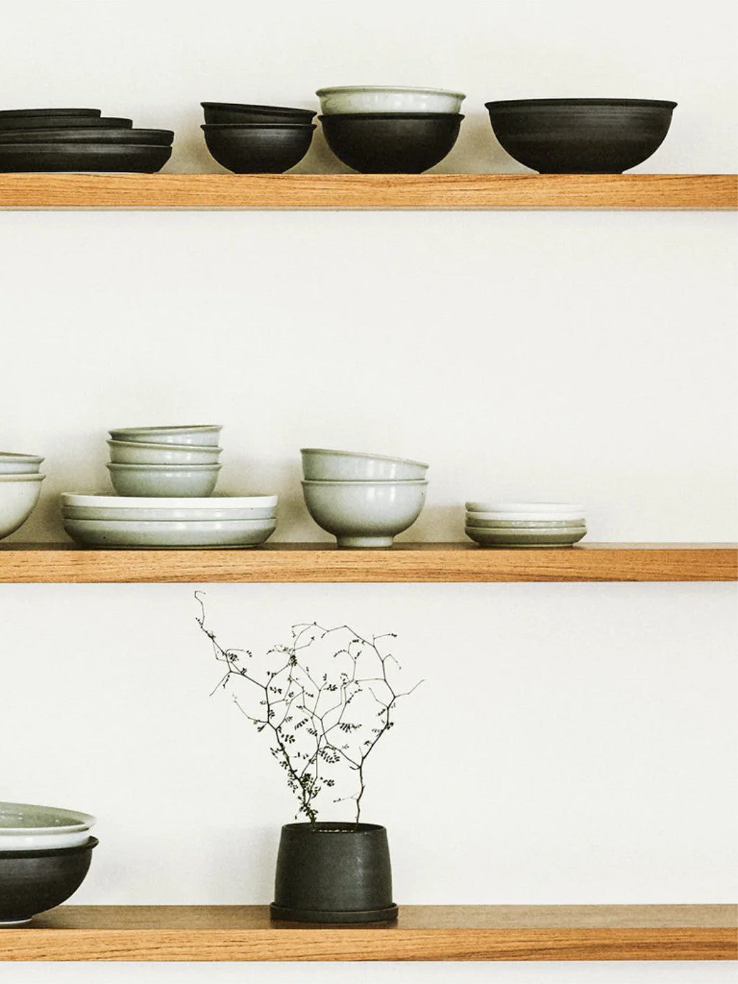 Rim Earth Gray Dinnerware Collection