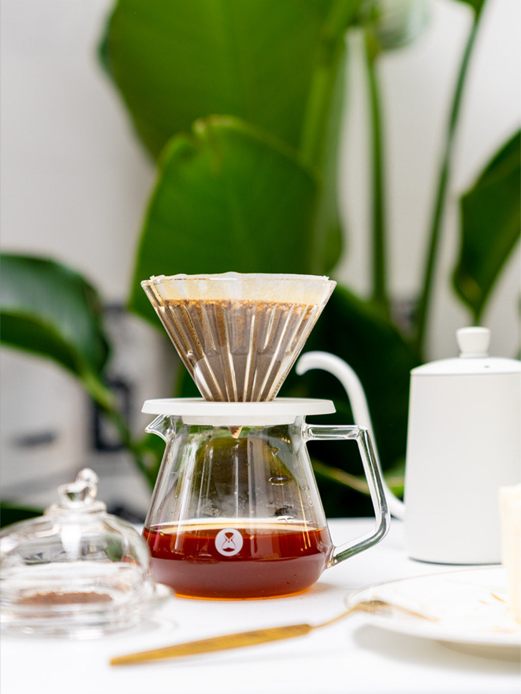 https://goingsomeware.com/cdn/shop/products/timemore_coffee-server_360ml_clear_pourover_2048x.jpg?v=1657301088